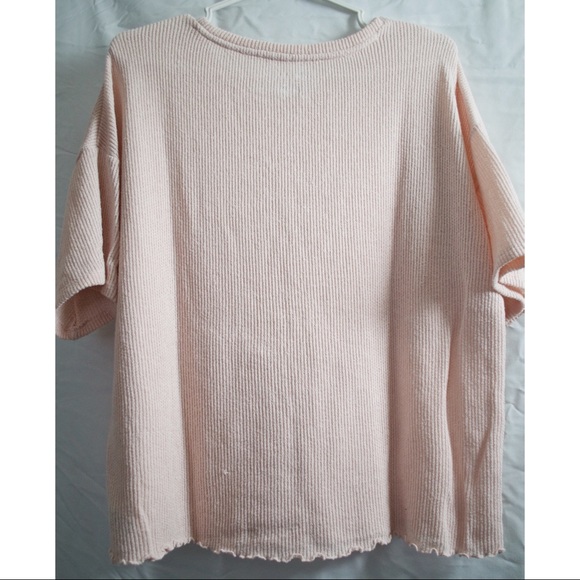 Women’s Ribbed Knit Top - Picture 2 of 3